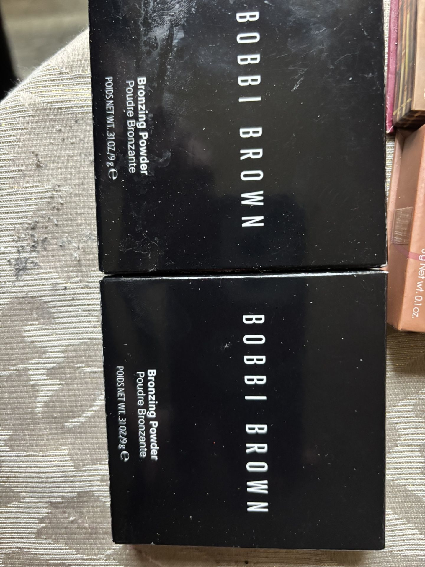 MAKEUP