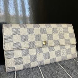 LOUIS VUITTON EMILIE WALLET