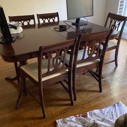 Complete Dining Room Set (Pickup Asap)