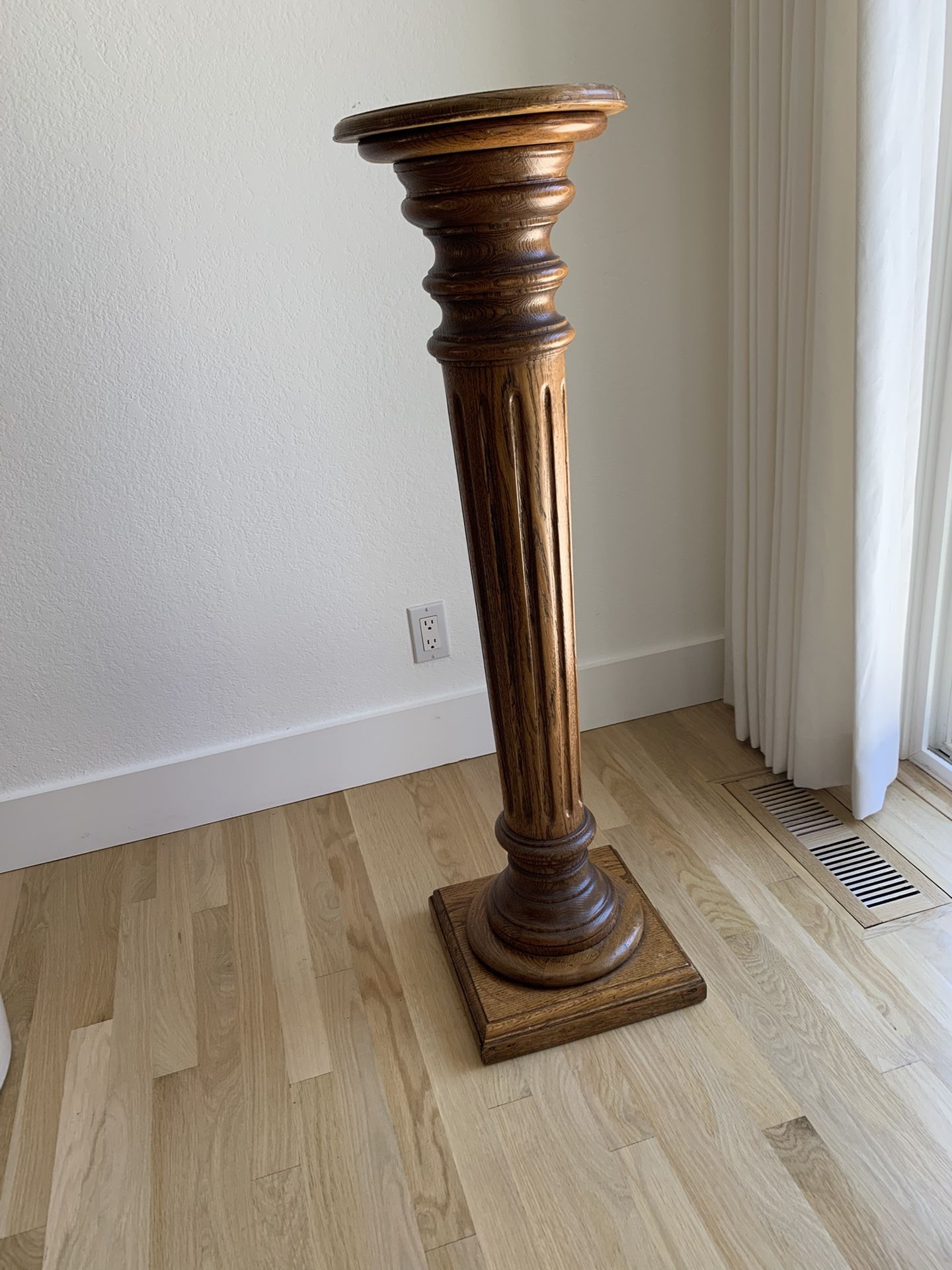 Solid oak pedestal