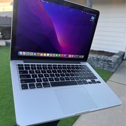 💻 MacBook Pro 13.3” Retina (Early 2015) – Great Condition
