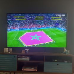 75” LG TV 