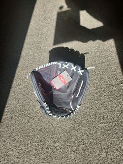 Renegade  Infield Softball Glove Regular