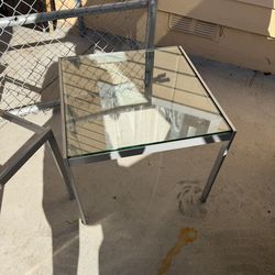 Florence knoll square table