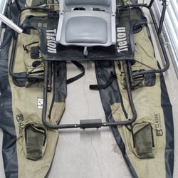 Pontoon boat for Sale in Burien, WA - OfferUp