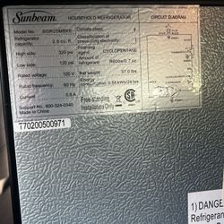 Mini Fridge/freezer