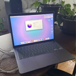 MacBook Air 2020 8GB