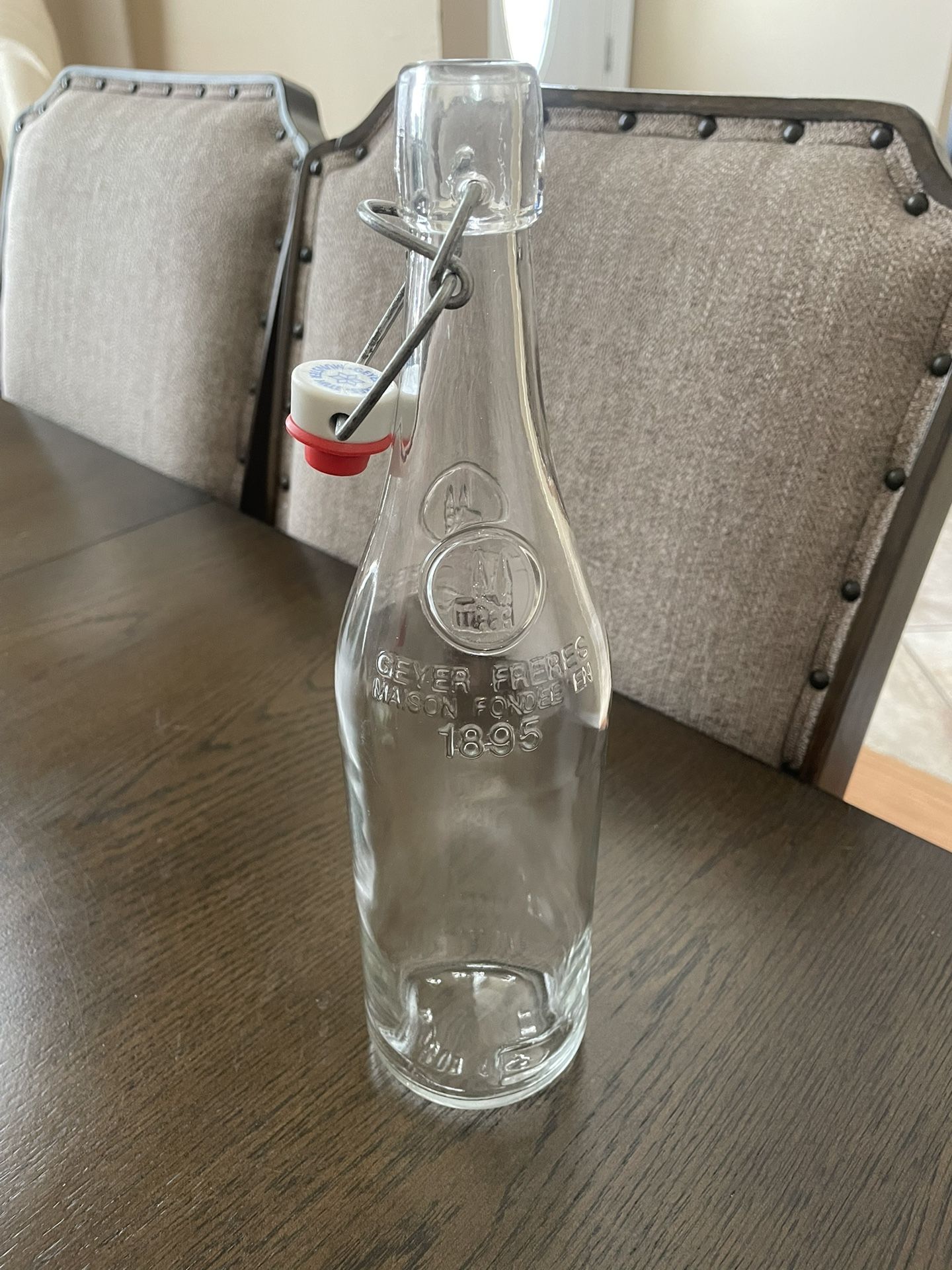 Vintage Geyer Freres Maison Fondee en 1895 Clear Glass Bottle w/Bail Clasp Stopper - Collectible