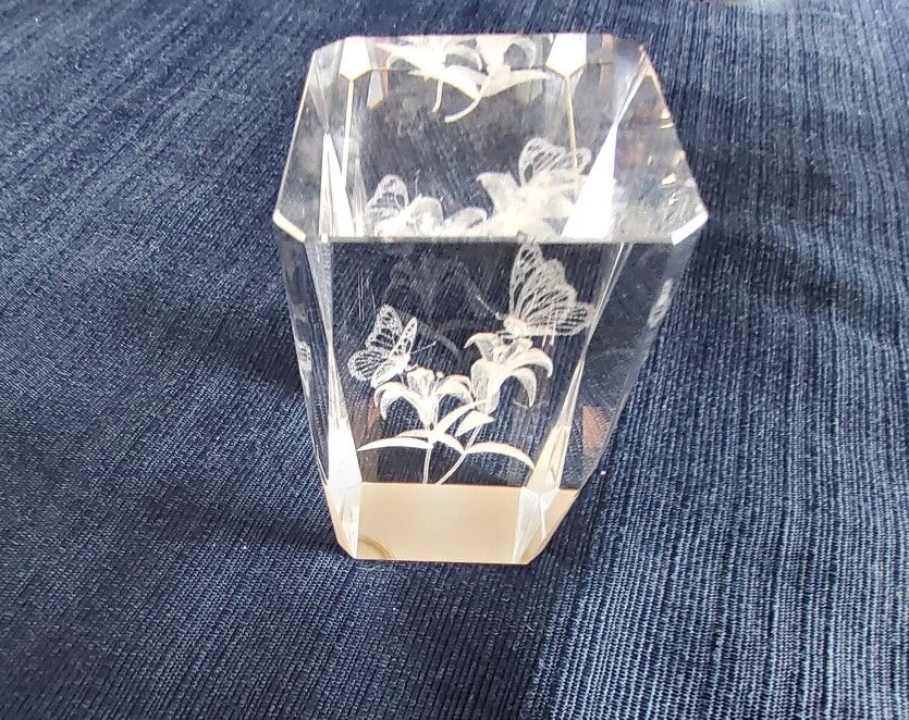 LASER CUT CRYSTAL FLOWERS AND BUTTERFLY THEME