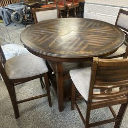 High top table and 4 chairs