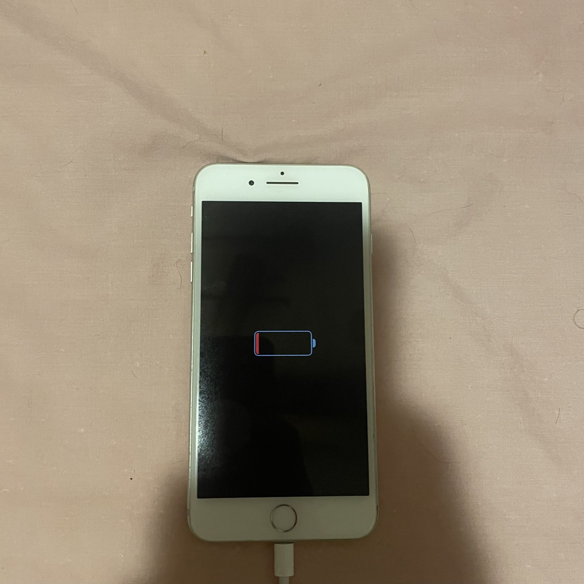 *FOR PARTS* iPhone 7 Plus