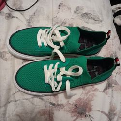 Sneakers 7 1/2