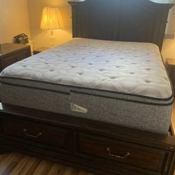 Bed Set (Oak Bed Frame, Dressers, Mattress) 