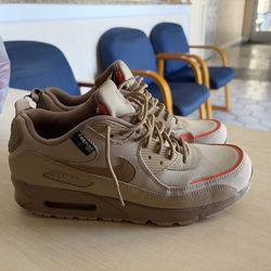 NIKE AIRMAX SURPLUS COLLAB SIZE 10 NEW