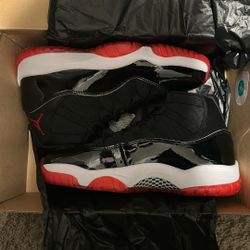 Jordan 11 Breds 8.5 Mens 