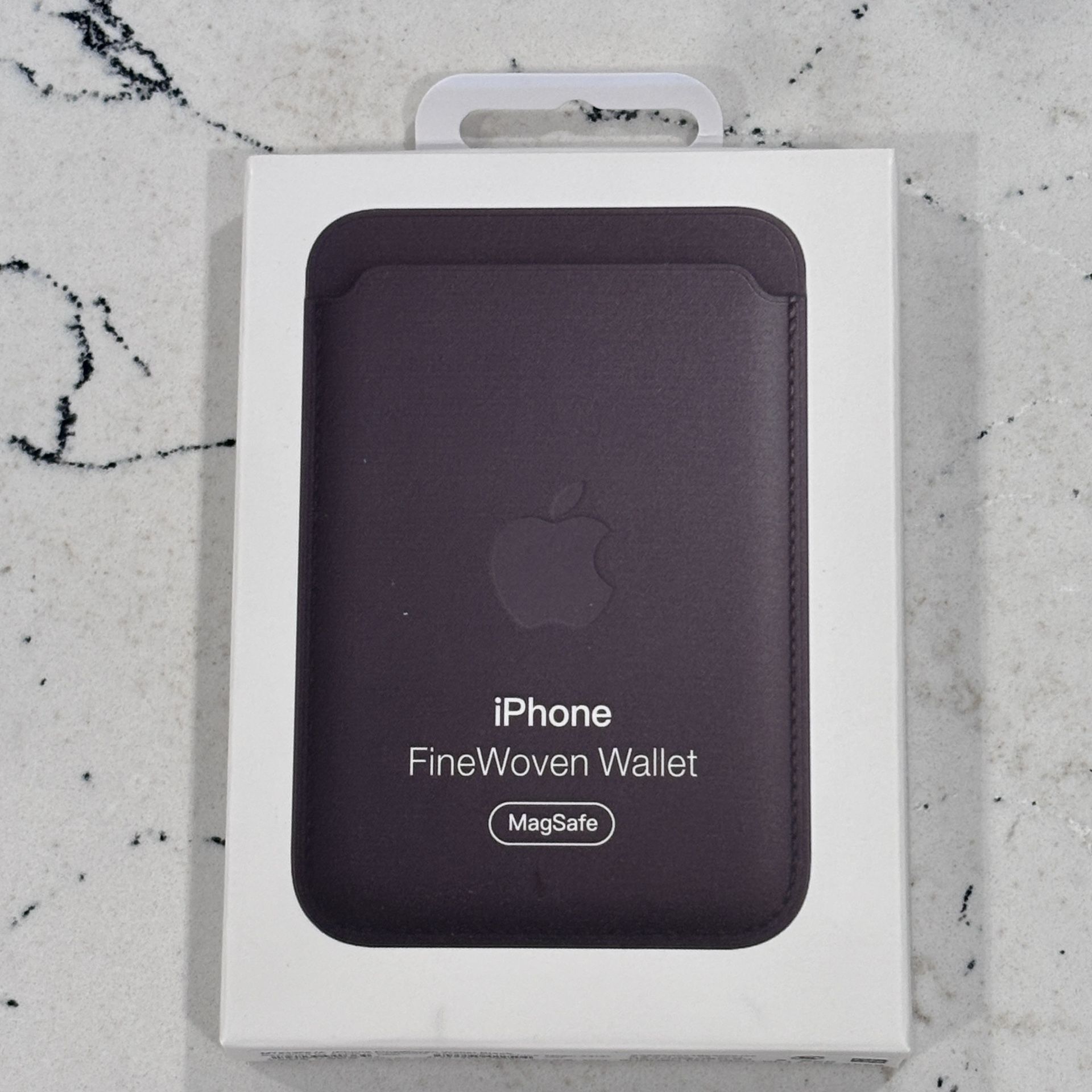 Apple MagSafe Fine Woven Wallet