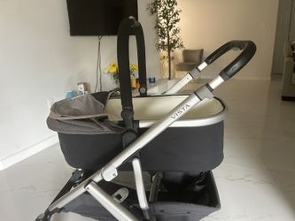 Uppa Baby bassinet ONLY
