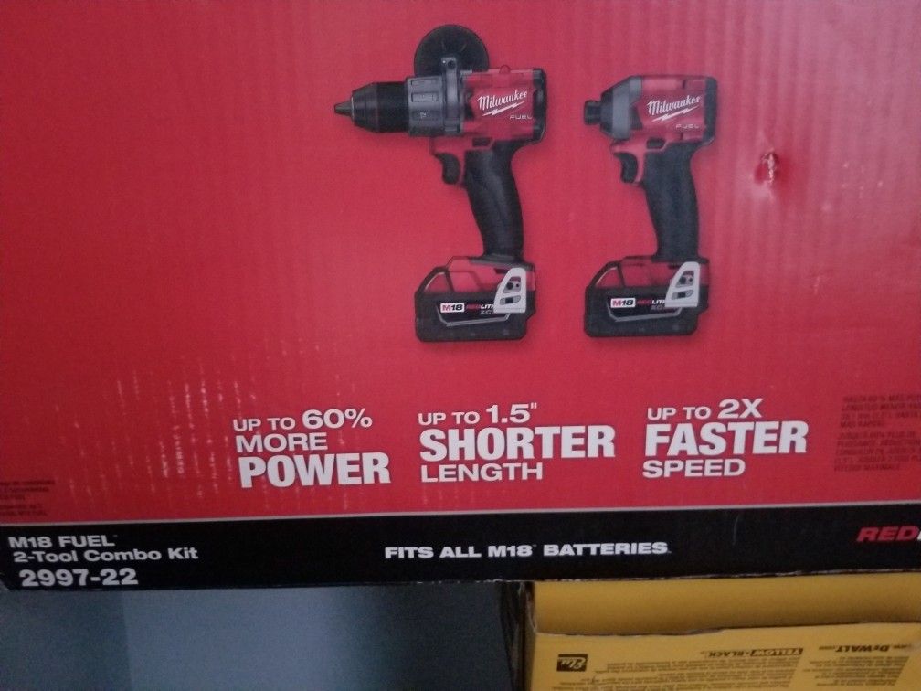 Milwaukee full hammer drill driver impact and charger 2 battery 5.0