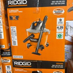 RIDGID 9 Gal. 4.25 Peak HP NXT Shop Vacuum Wet Dry Vac with General Debris Filter, Locking Hose and Attachments HD09001