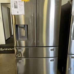 Samsung - 28 Cu. Ft. 4-Door French Door Smart Refrigerator with FlexZone Drawer - Stainless Steel