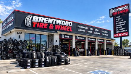 225-45R18 brand new tire set 370