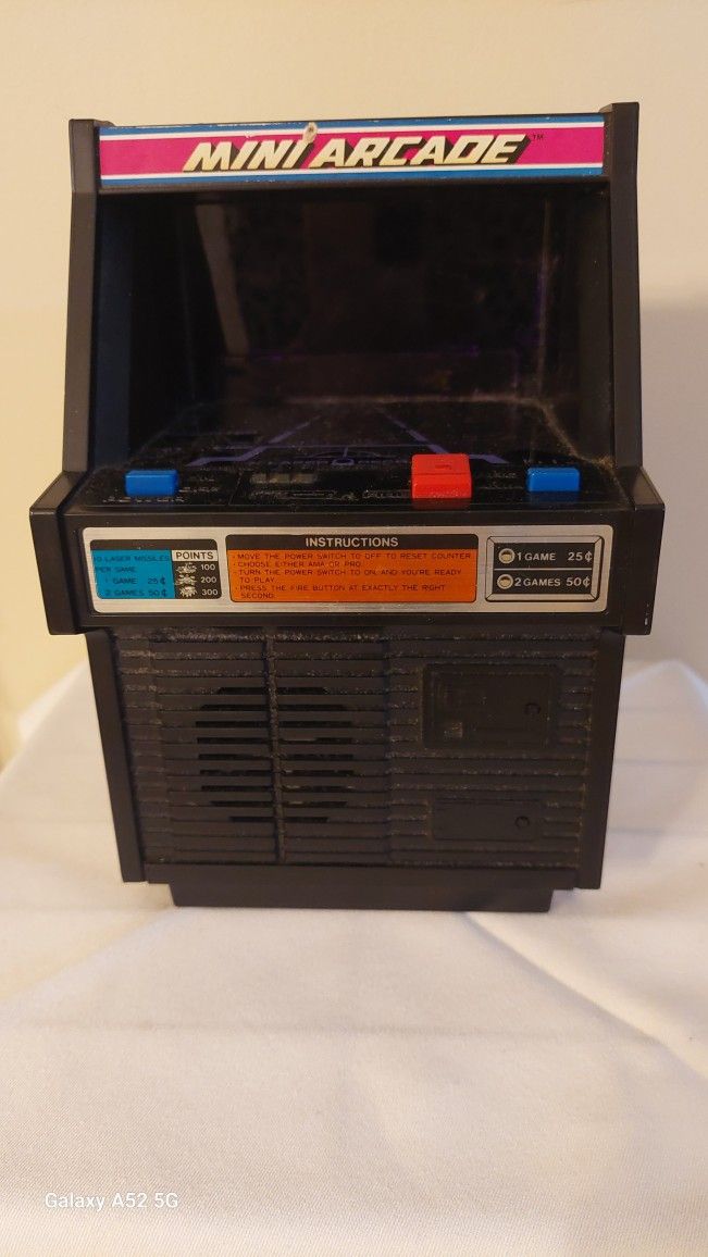 TOMY COSMIC CLASH, MINI ARCADE "VINTAGE 1982"