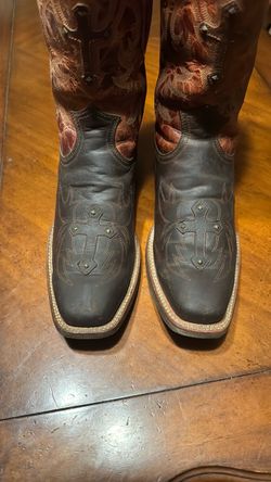 Ariat boots, 11B