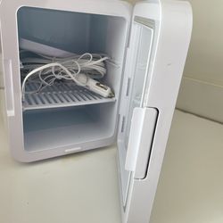Mini fridge