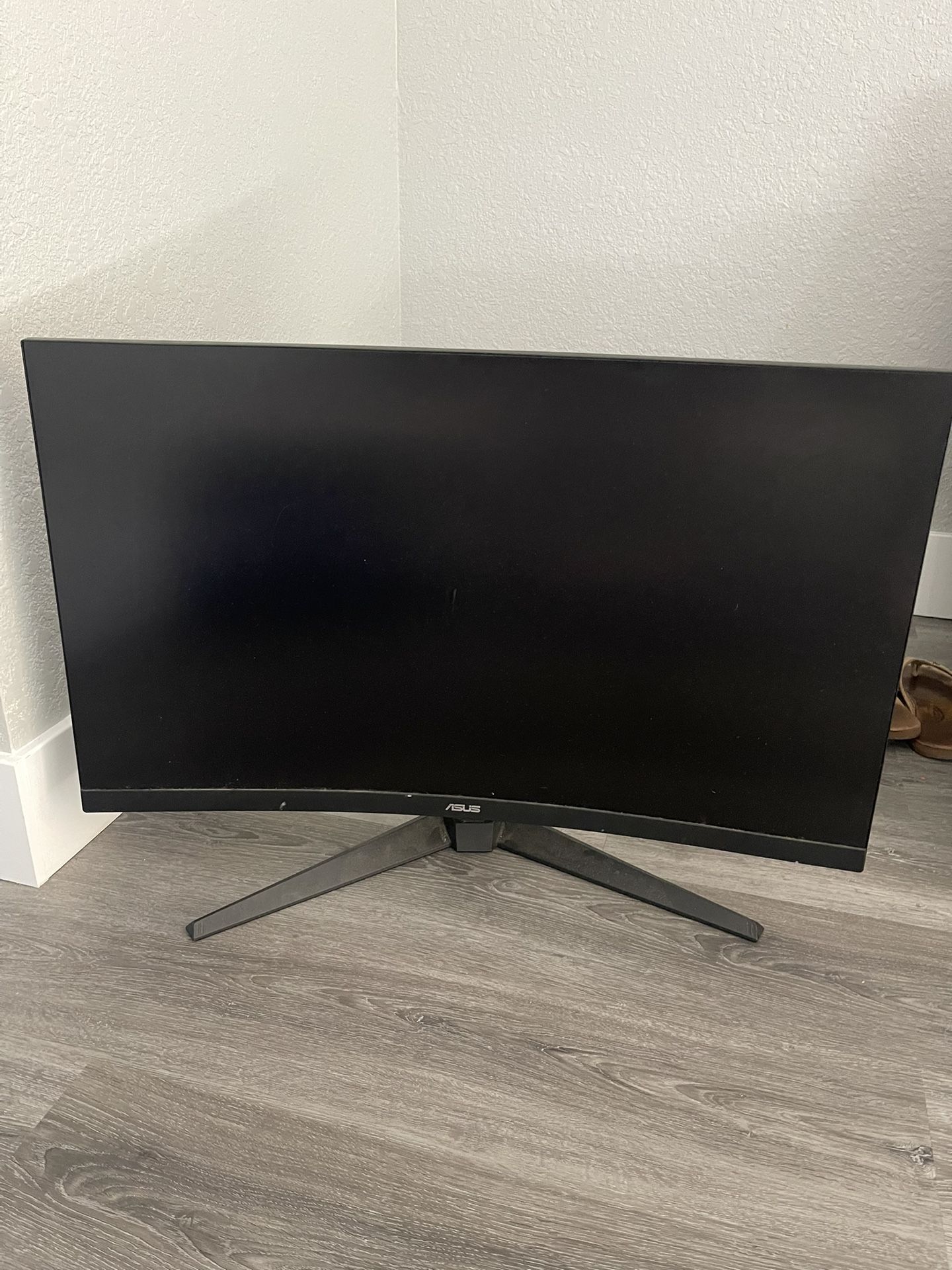ASUS 32” Curved Monitor