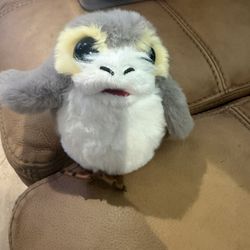 Disney Parks Star Wars Porg Talking Magnetic Shoulder Pal Plush Doll Toy