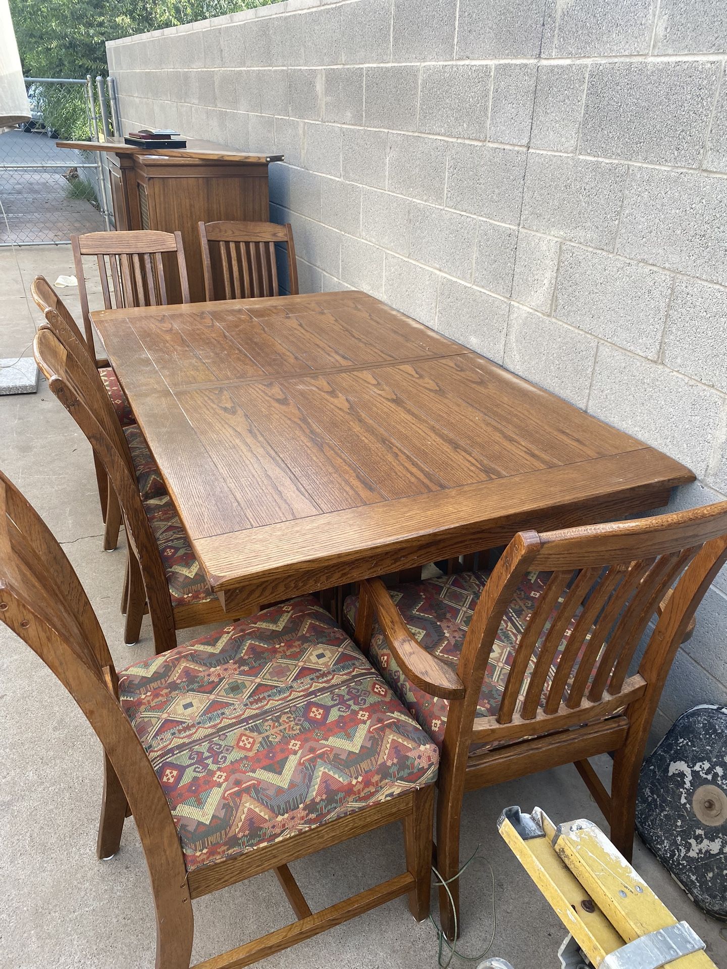 Extendable Dining Table