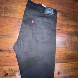 Levi’s 502 all black