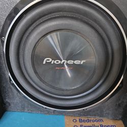 10in Pioneer sub and enclosure - car audio 