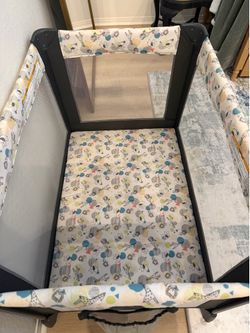Graco pack and play
