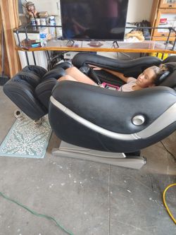 Salon Massage Chair, Bluetooth Many Settings Electric