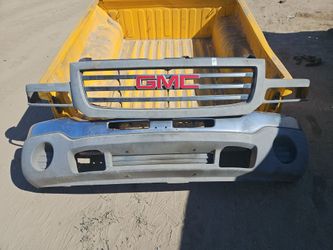 Oem bumper/grill  2006 GMC sierra