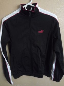 PUMA JACKET SIZE MEDIUM ADULT