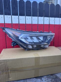 Headlight For 2019 Toyota RAV4