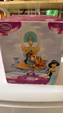 This is princess Jasmine from the Disney movie Aladdin and good condition. No missing paint no cracks.