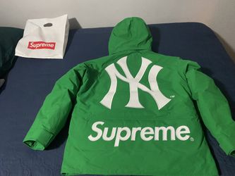 SUPREME NEW YORK YANKEES TRACK JACKET MEN SIZE SMALL-LARGE for Sale in  Queens, NY - OfferUp