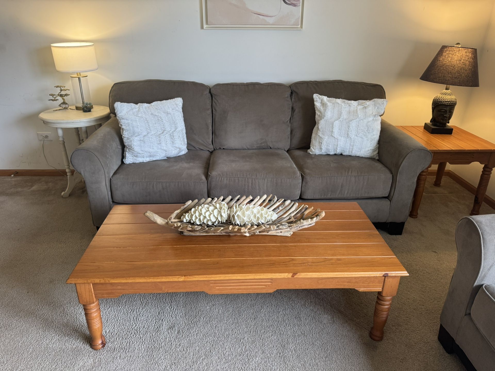 Set Of Two Matching Rustic Wood Farmhouse Coffee Table And End Table!!