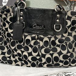 Coach  Signature Purse