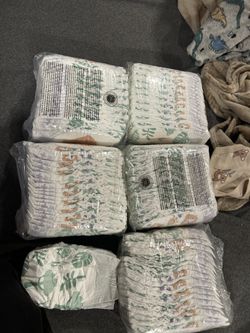 Parents Choice Size 3 Diapers 