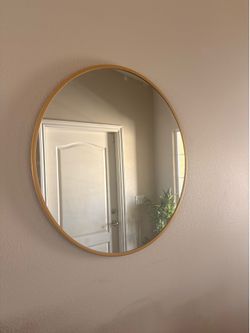 28” Round Gold Wall Mirror