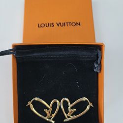 LV Fall in Love Earrings GM for Sale in Houston, TX - OfferUp