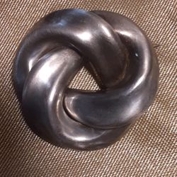 Vintage STERLING SILVER LOVERS KNOT BROOCH c1980