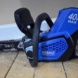 Kobalt 14-in Cordless Chainsaw  40-Volt With Battery And Charger Included 