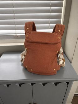Gojiberry Baby Carrier Rust Linen with Buckle Straps