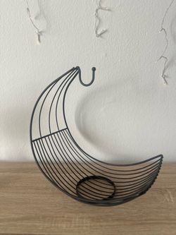Black Metal Wire Crescent Moon Basket