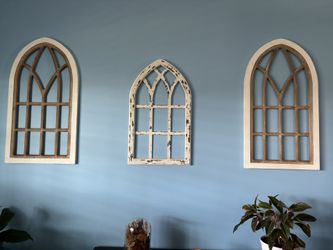 Decorative Wall Hangings